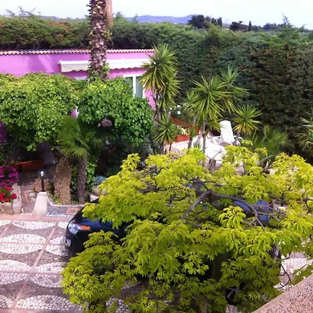 Charming House In With Multiple Views Holiday home *